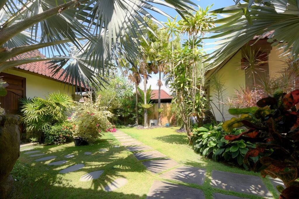 Tropical Oasis, Villa Mimba Санур Экстерьер фото