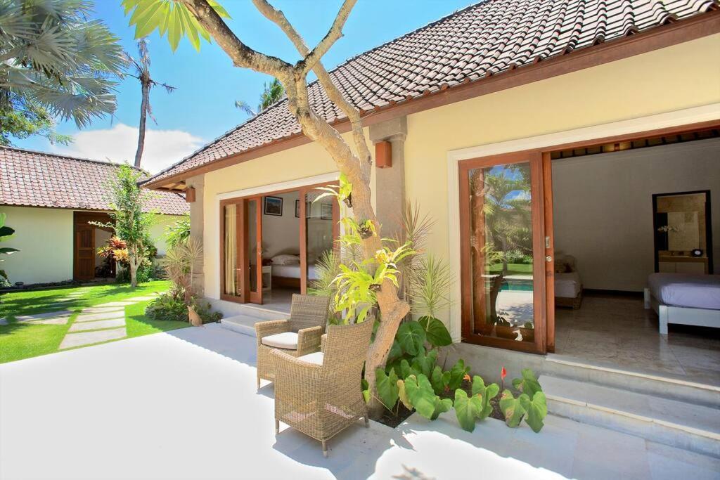 Tropical Oasis, Villa Mimba Санур Экстерьер фото